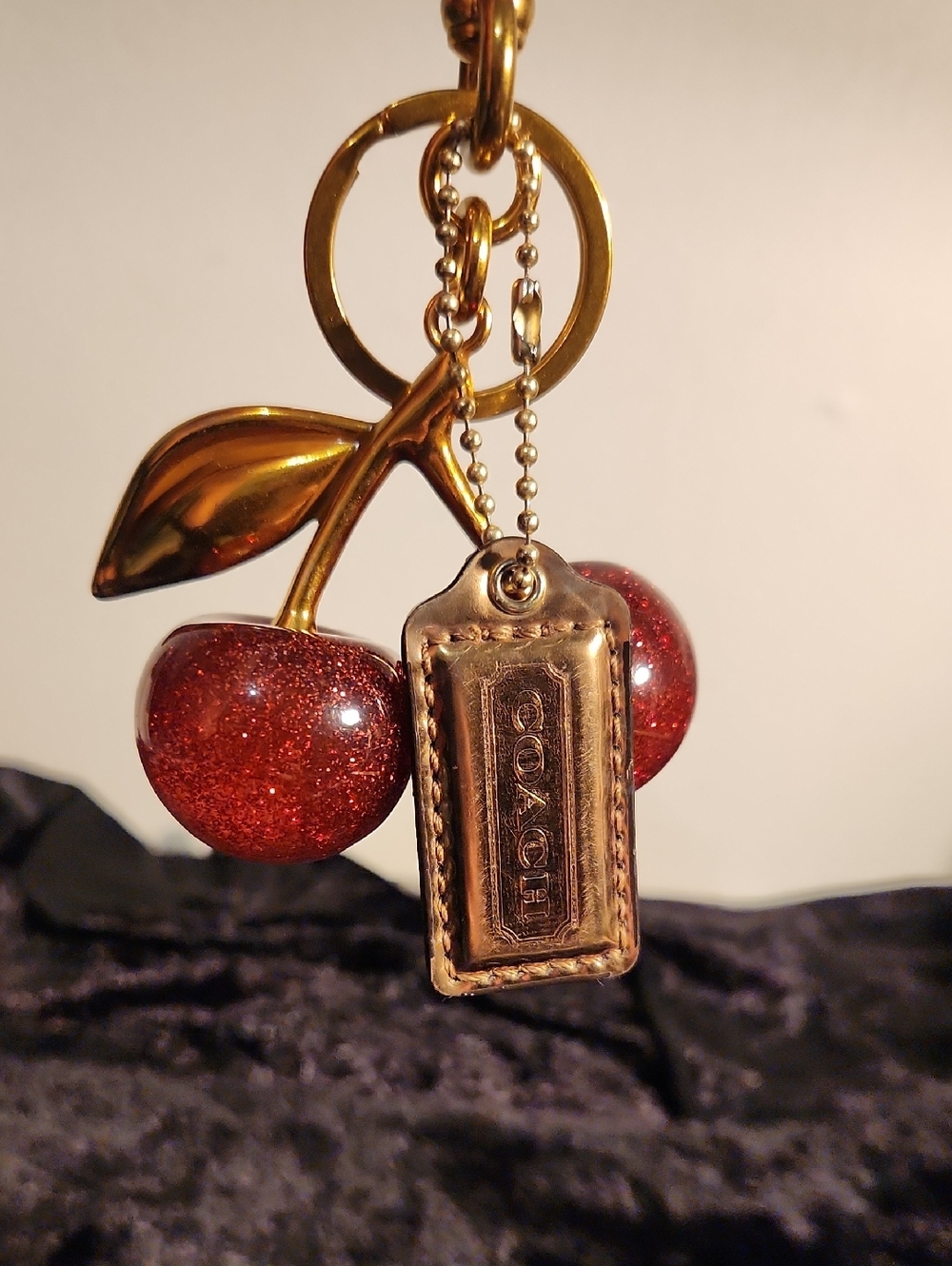 Coach Gold Hang Tag With Unbranded Cherry Keychain - Picture 2 of 6